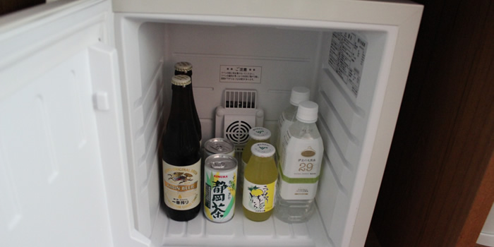 冷蔵庫内はフリードリンク