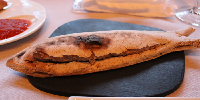 しっとりやさしく焼き上げた狩野川の天然鮎